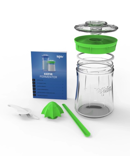 Zestaw Kefirko 900 ml (zielony) do domowej fermentacji kefiru: słoik z nakrętką strainer, scraper, łyżka cedzakowa i instrukcja. Praktyczny zestaw do zdrowego, naturalnego kefiru w domu.